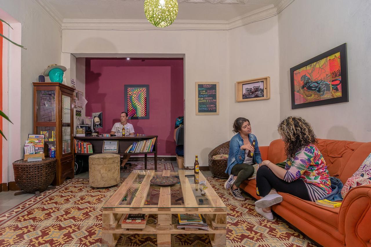Raiz Hostel Medellín Exteriör bild