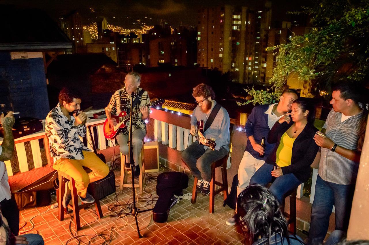 Raiz Hostel Medellín Exteriör bild